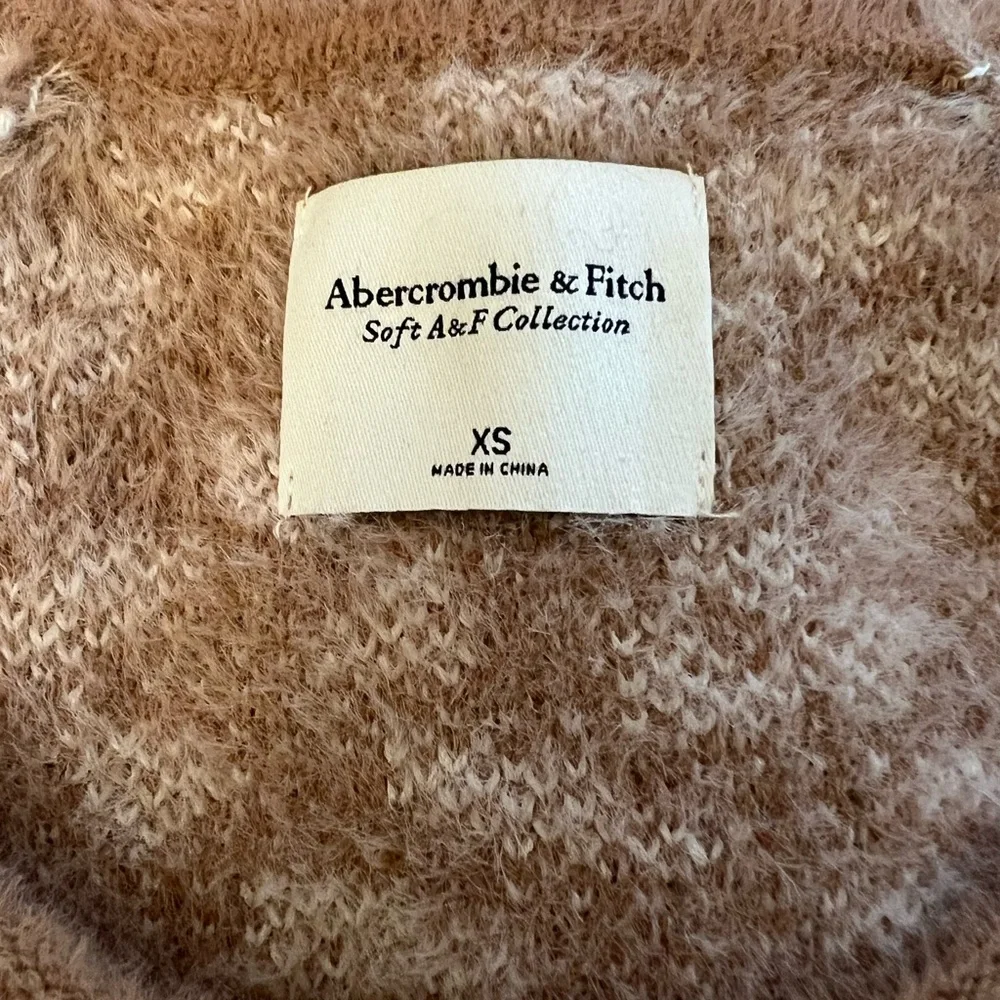Abercrombie& Fitch Fuzzy Leopard Knit Sweater Cream Brown XS Soft Cozy